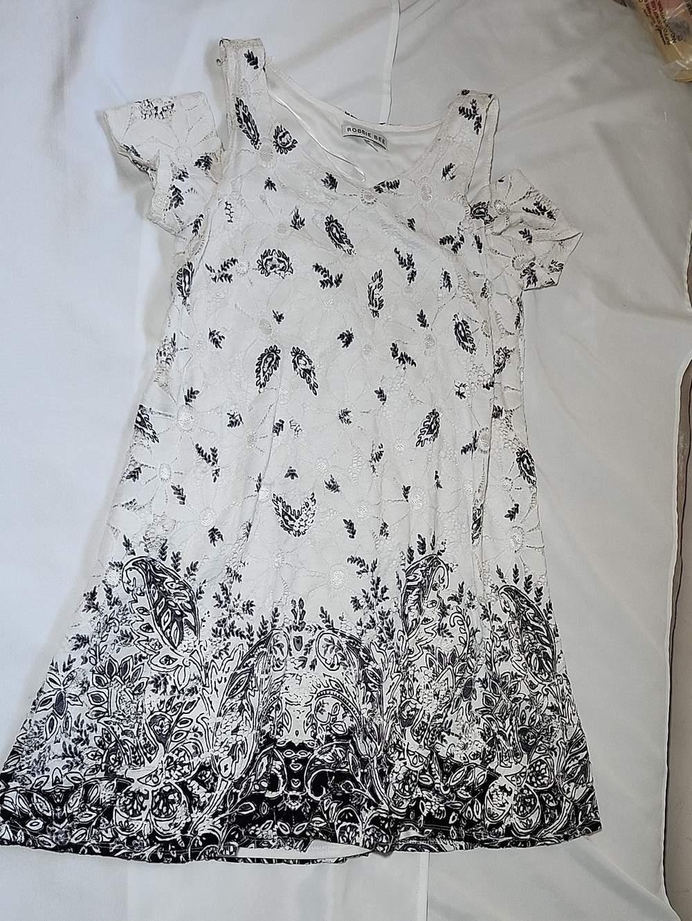 Robbie Bee White And Black Dress